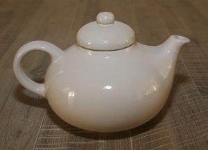 Theepot, hoogglans wit