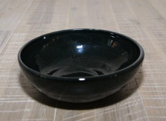 handgedraaide schaal